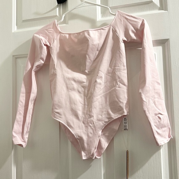 skims - essential off the shoulder brief bodysuit (cherry blossom) - Picture 4 of 6